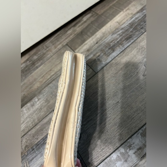 VERSACE PARFUME Cream Neutrals Woven Jute Gold Toned Hardware Makeup Bag 8X6.5X3 - Picture 3 of 7